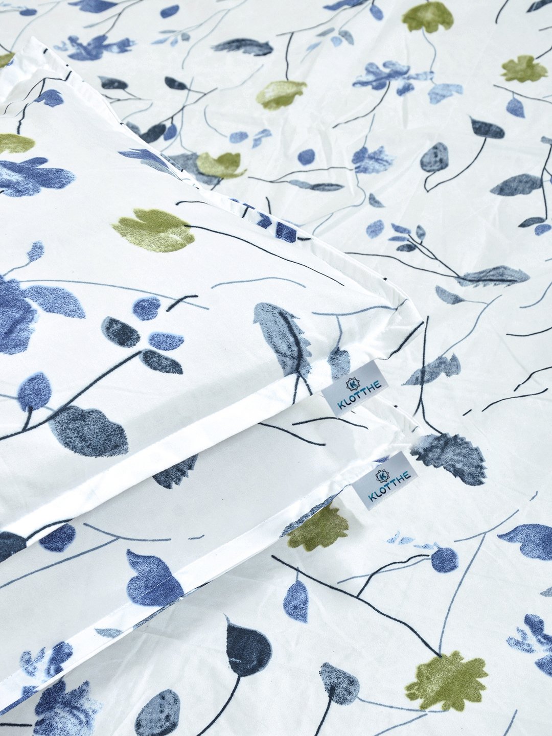 White Floral 300 TC Cotton Blend Double Bedsheet with 2 Pillow Covers