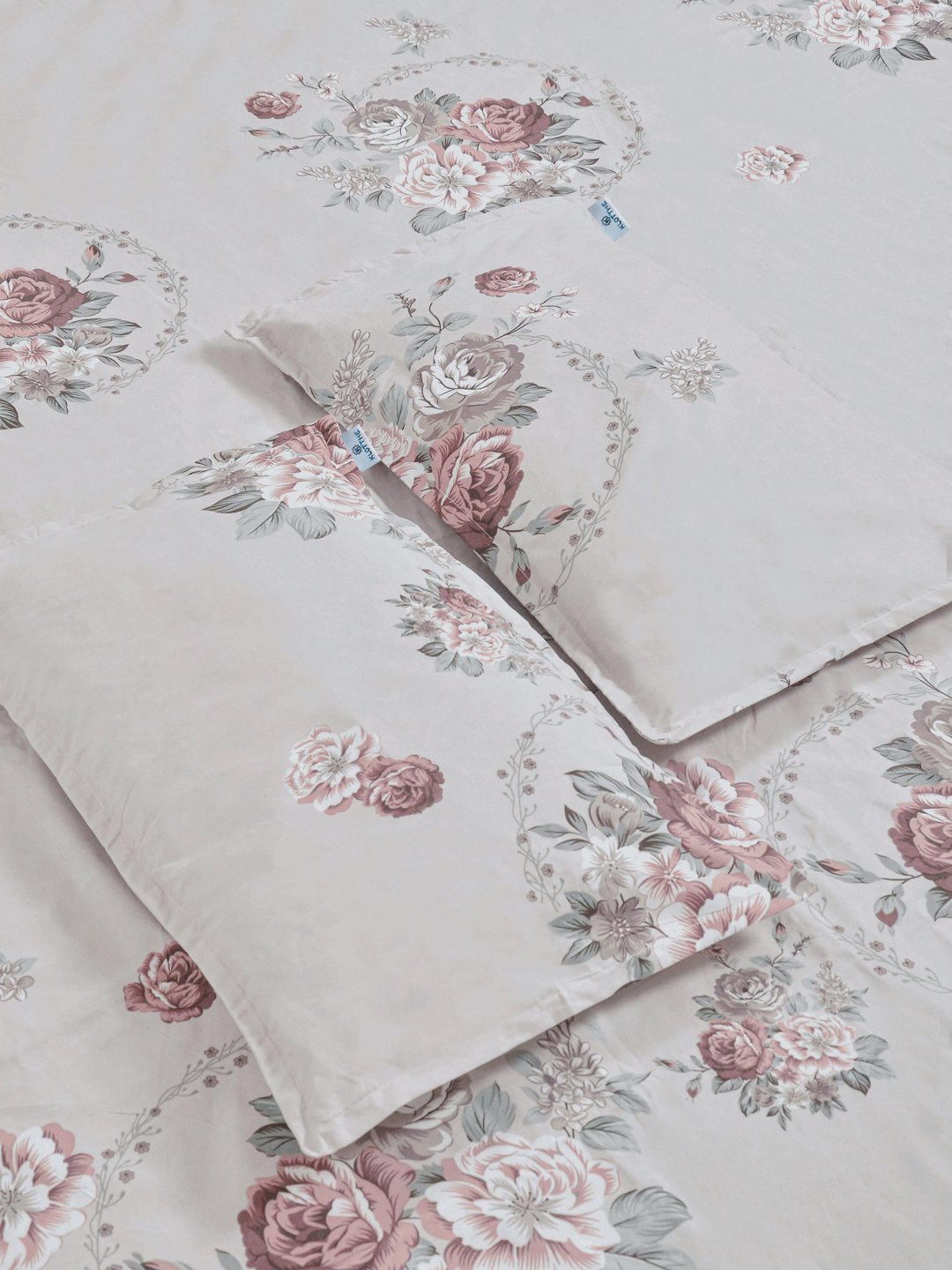 Multi Floral 300 TC Cotton Blend Double Bedsheet with 2 Pillow Covers