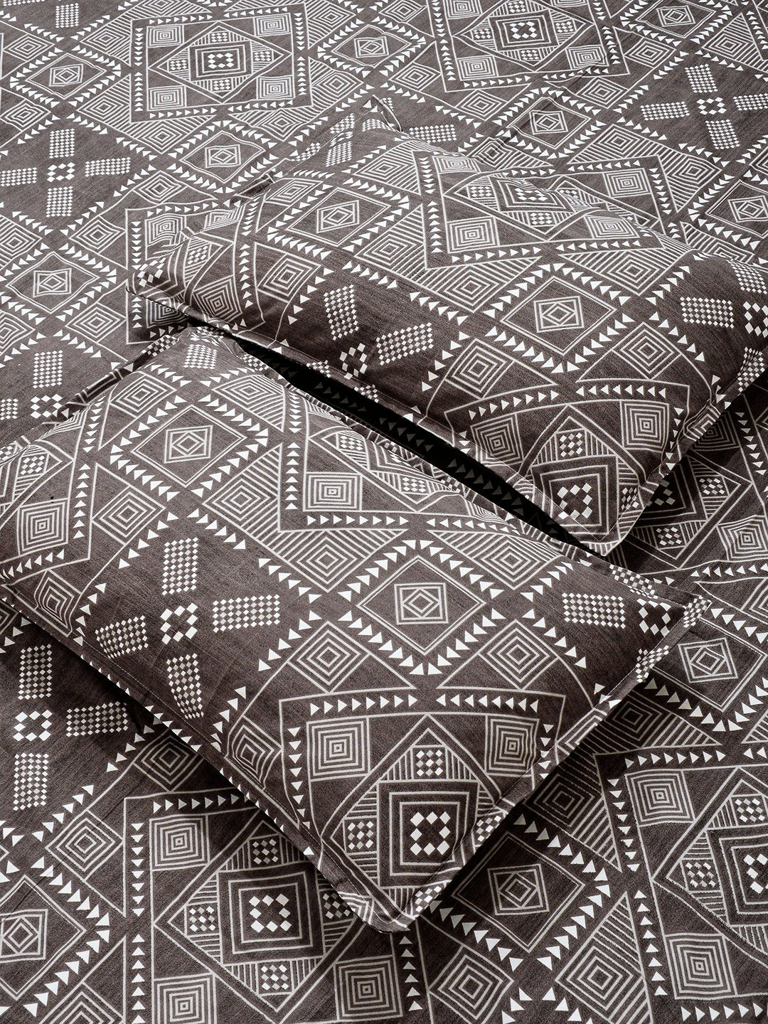 Brown Geometric Cotton Blend Fitted Double Bedsheet with 2 Pillow Covers
