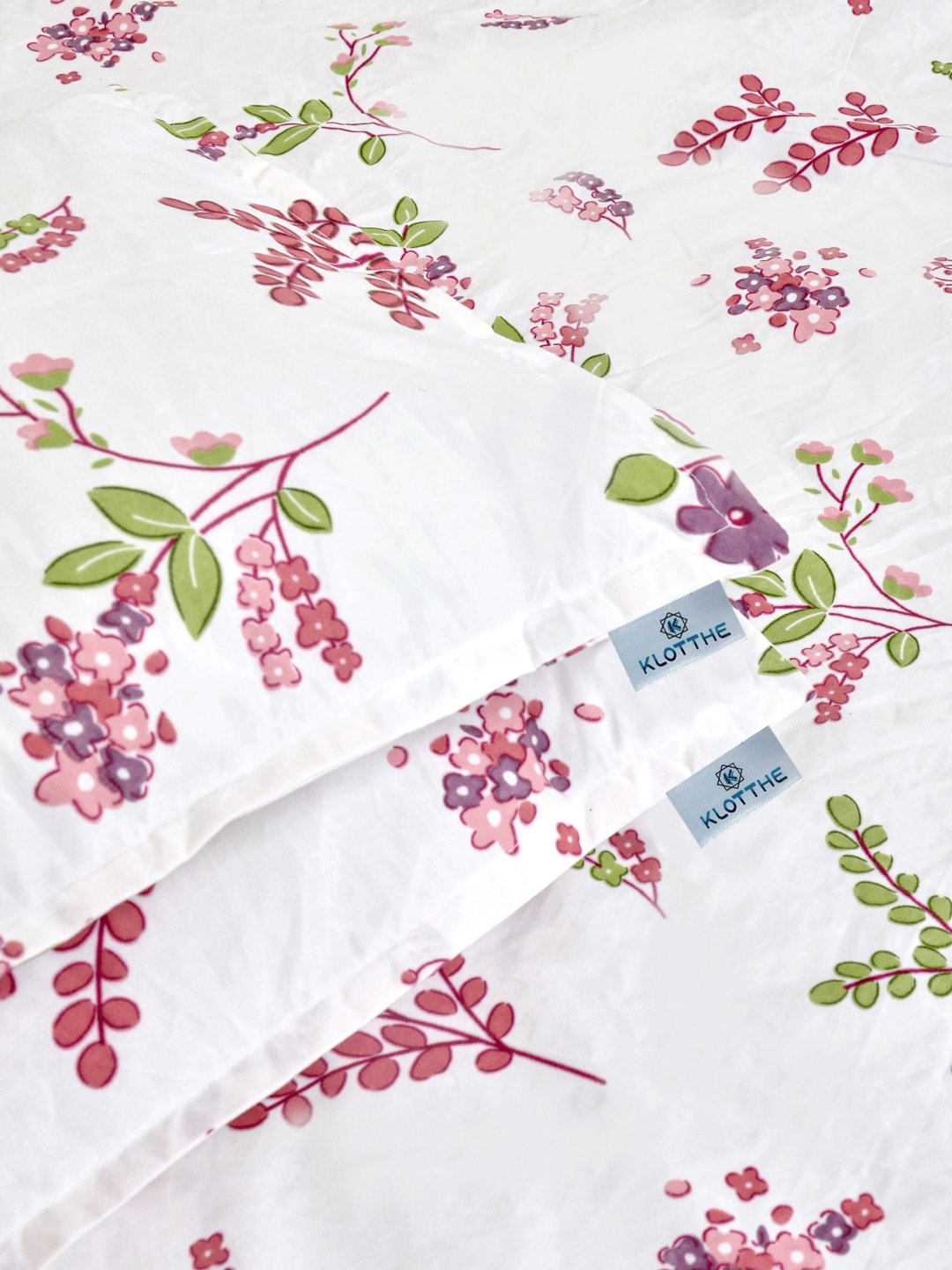 White Floral 300 TC Cotton Blend Double Bedsheet with 2 Pillow Covers