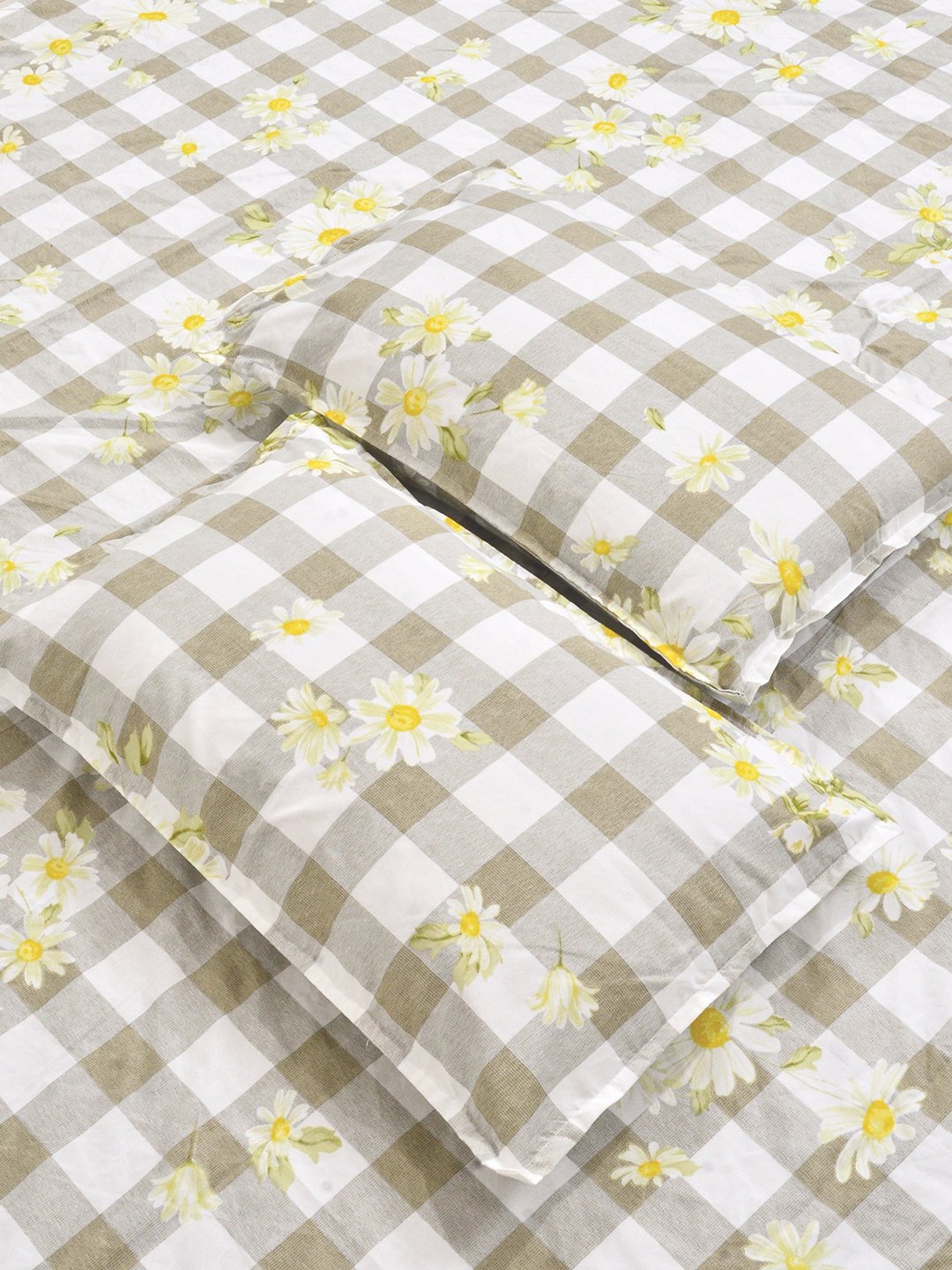 Beige Floral Cotton Blend Fitted Double Bedsheet with 2 Pillow Covers