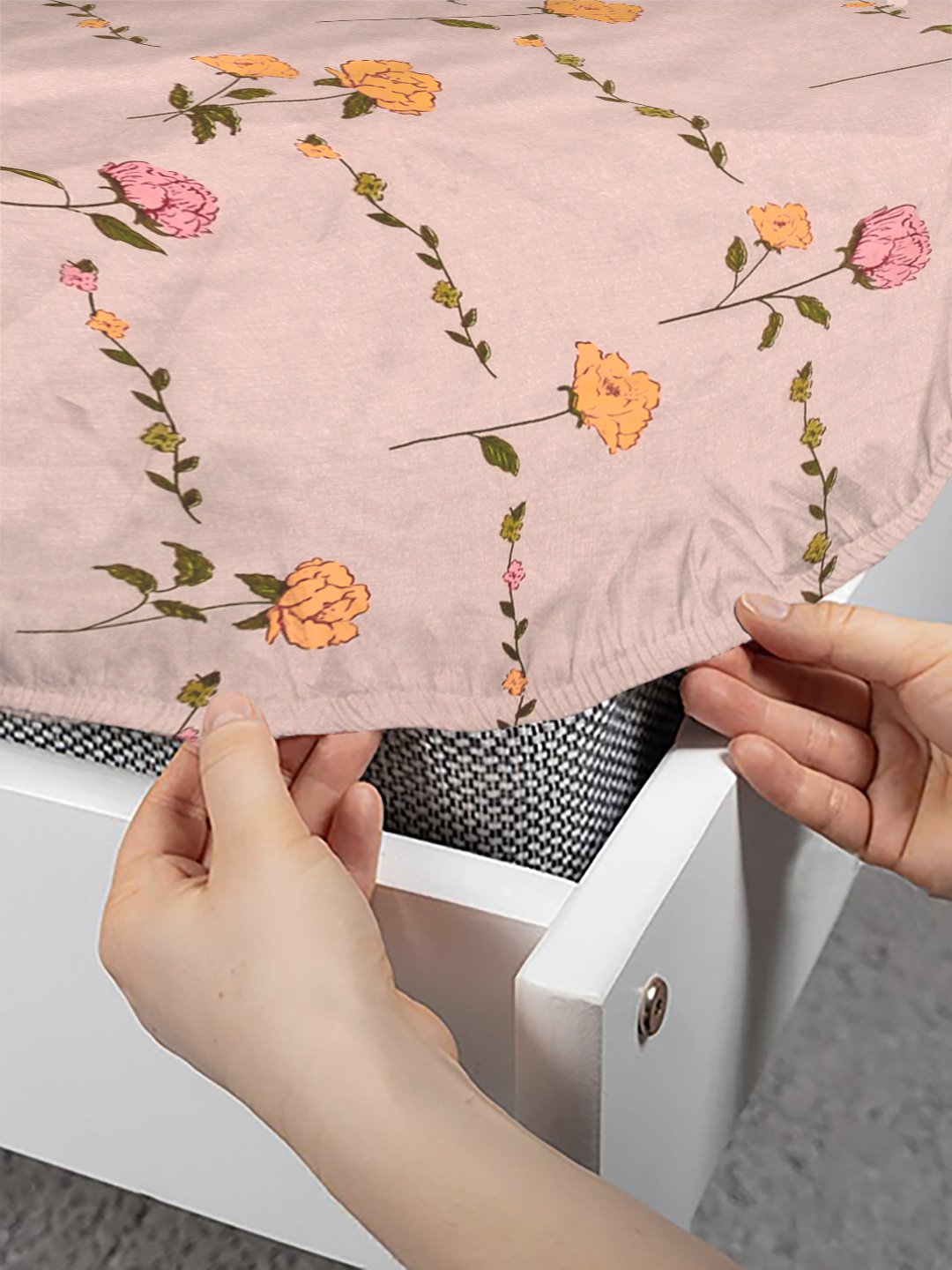Peach Floral 300 TC Cotton Blend Fitted Single Bedsheet with Pillow Cover
