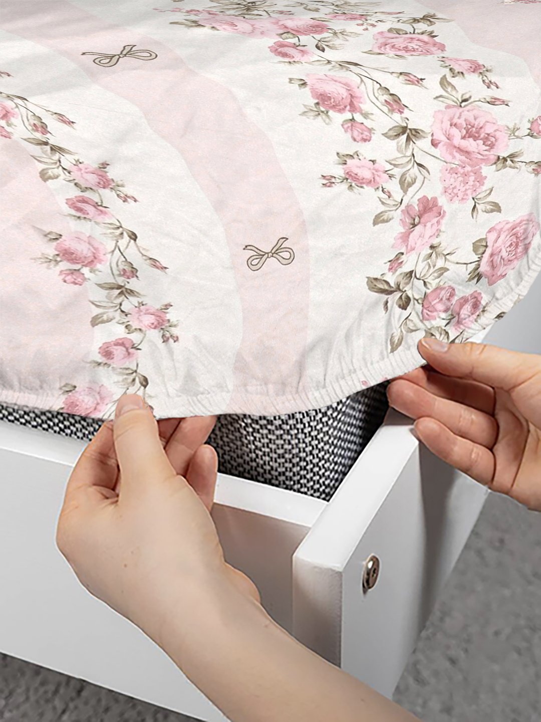 Pink Floral 300 TC Cotton Blend Fitted Single Bedsheet with Pillow Cover