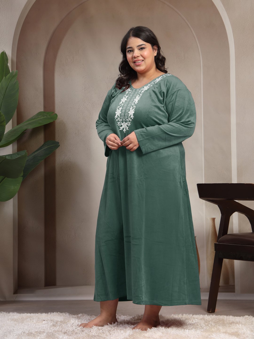 Klotthe Green Solid Soft touch Velvet Maxi Nightdress