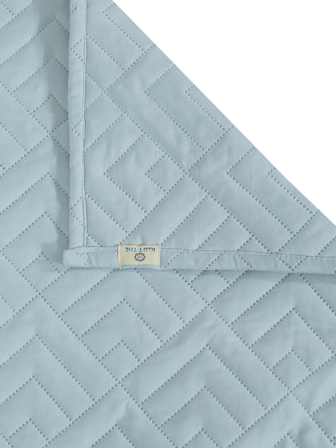 SkyBlue Geometric King Size Micro Fiber Filling Double Bedcover with 2 Pillow covers