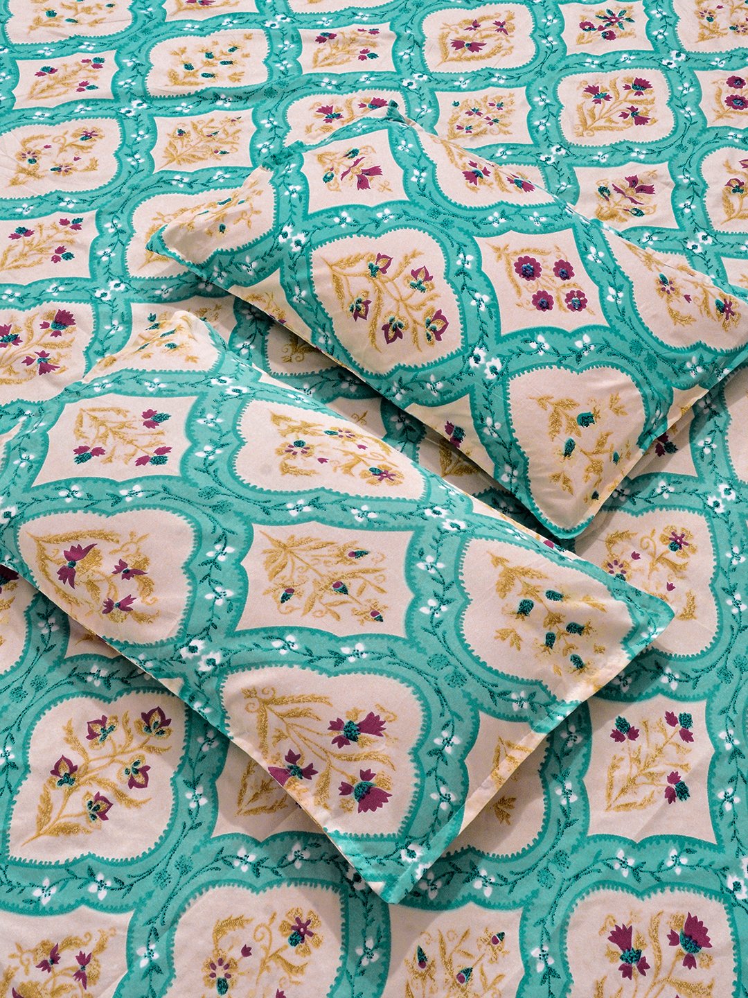 Multi Floral Cotton Blend Double Bedsheet with 2 Pillow Covers