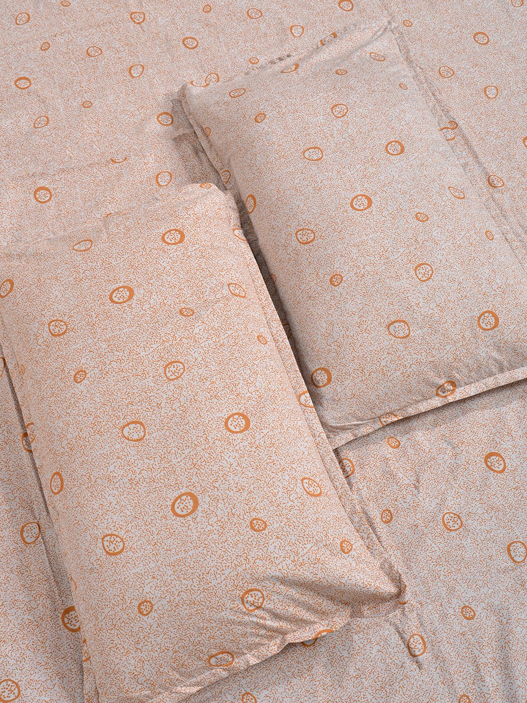 Orange Geometric 300 TC Cotton Blend Double Bedsheet with 2 Pillow Covers