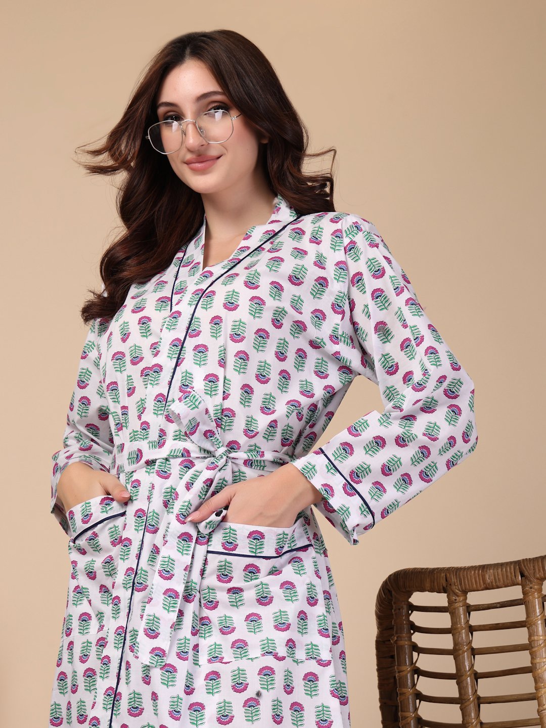 Women Printed White Floral Pure Cotton Bath Robe With Belt