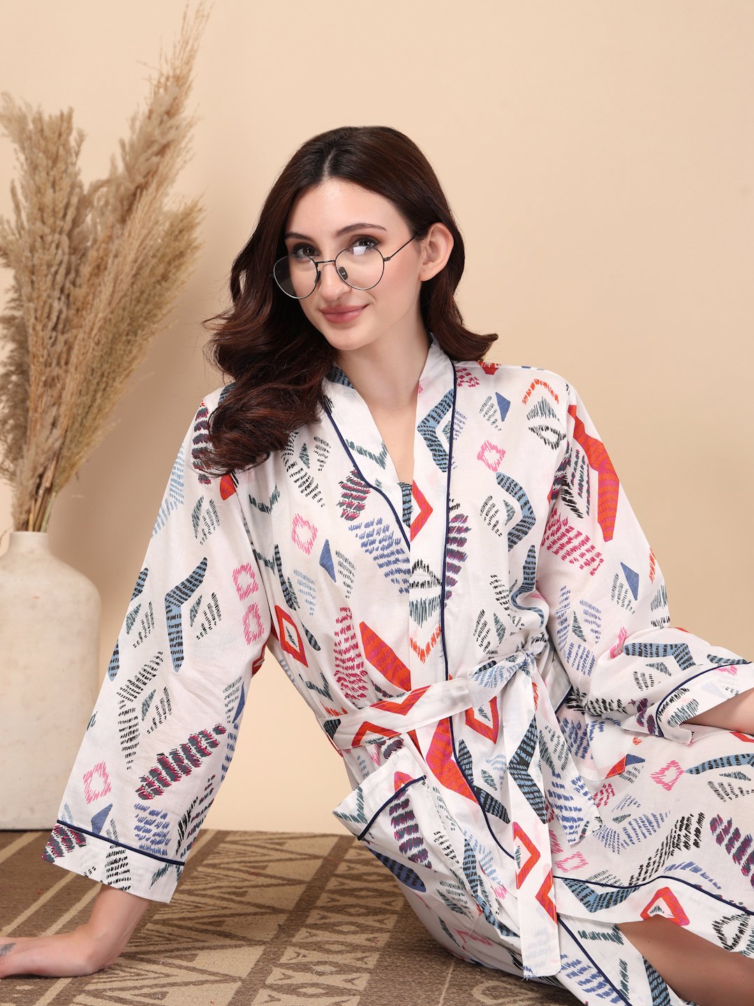 Women Printed White Abstract Pure Cotton Bath Robe With Belt