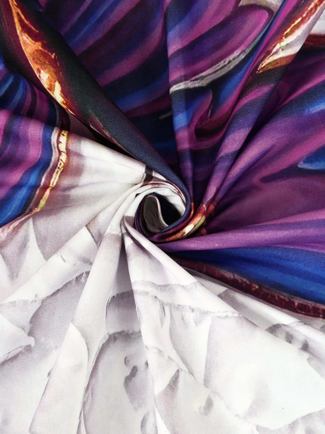 Multi Digital Floral Printed Cotton Blend Double Bedsheet with 2 Pillow Covers