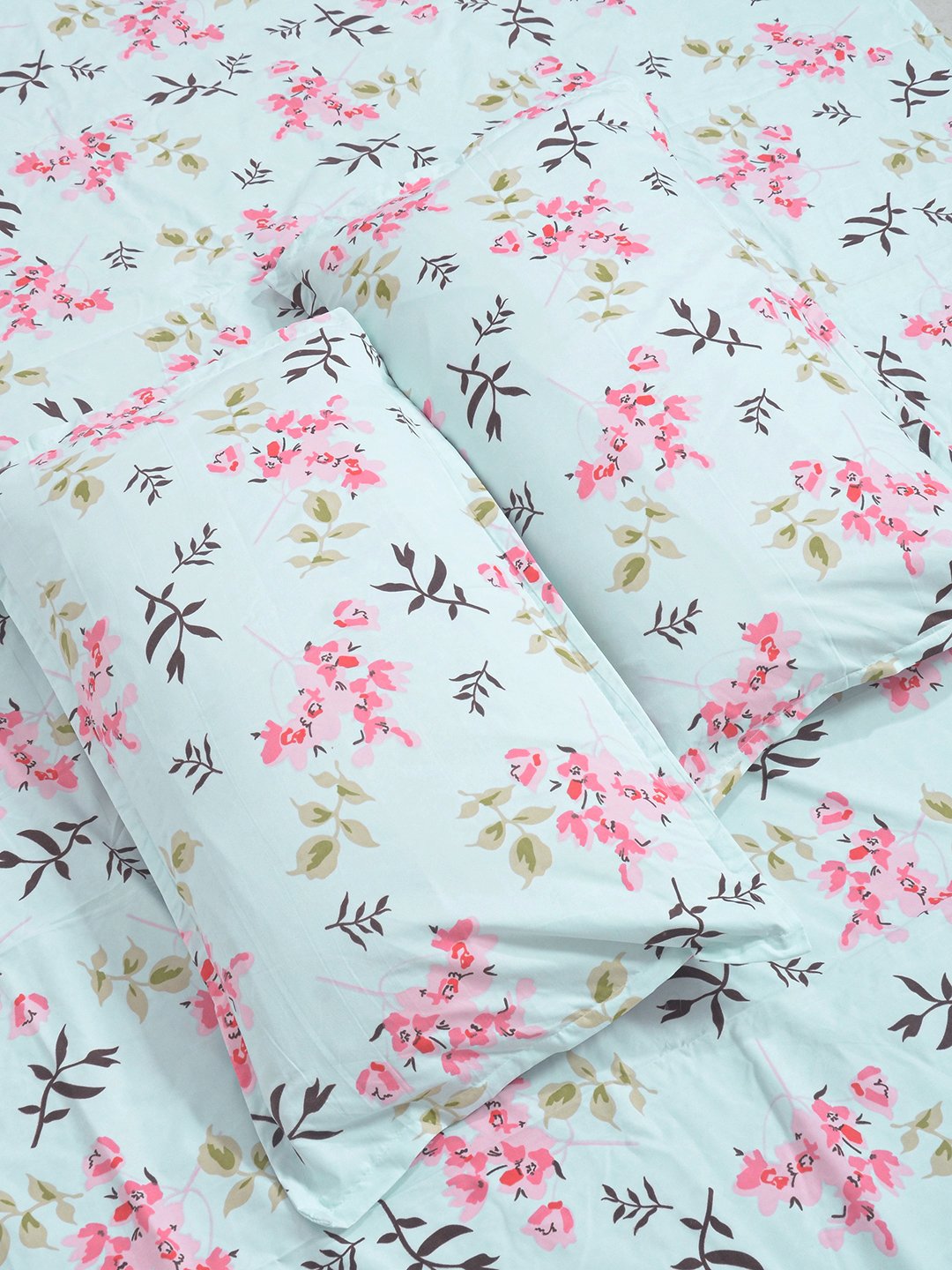 Green Floral 300 TC Cotton Blend Double Bedsheet with 2 Pillow Covers