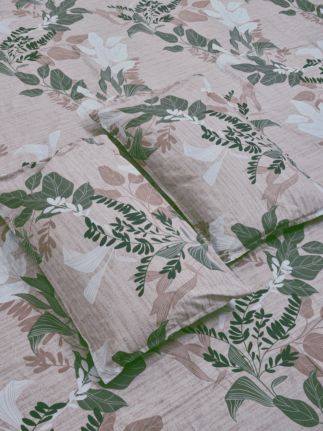 Multi Floral Cotton Blend Double Bedsheet with 2 Pillow Covers