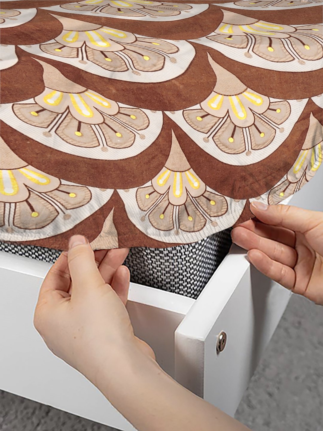 Brown Floral 300 TC Cotton Blend Fitted Double Bedsheet with 2 Pillow Covers