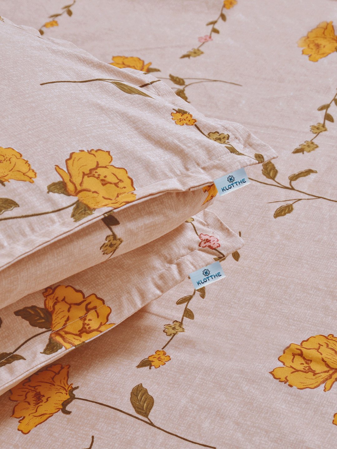Peach Floral 300 TC Cotton Blend Double Bedsheet with 2 Pillow Covers
