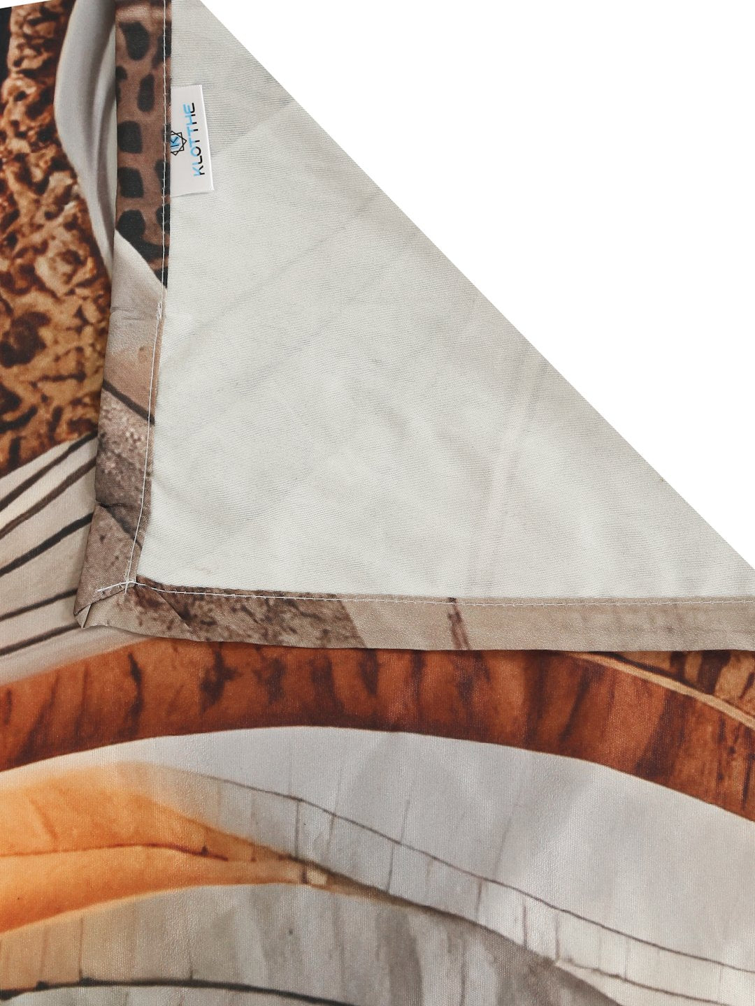 Multi Digital Animal Printed Cotton Blend Double Bedsheet with 2 Pillow Covers