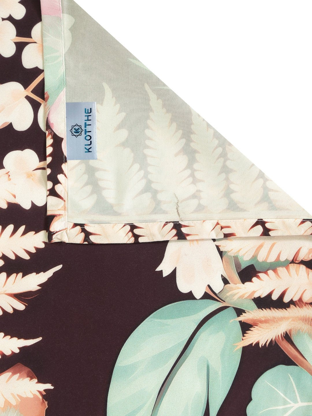 Multi Digital Floral Printed Cotton Blend Double Bedsheet with 2 Pillow Covers