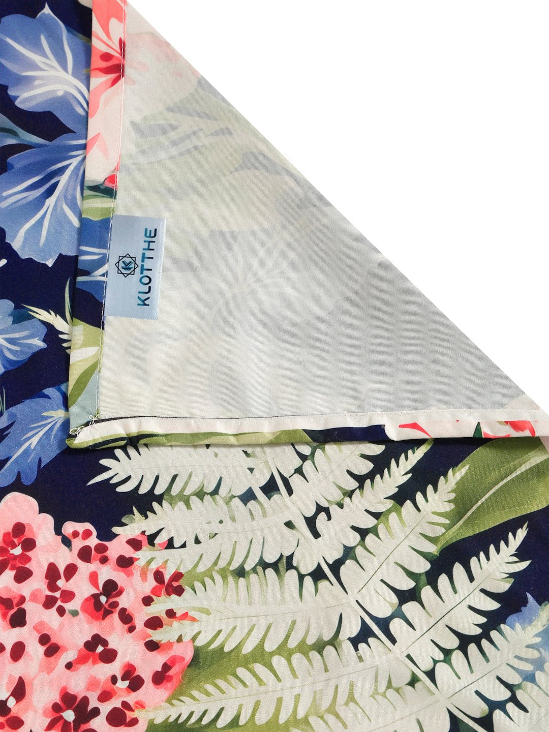 Blue Digital Floral Printed Cotton Blend Double Bedsheet with 2 Pillow Covers