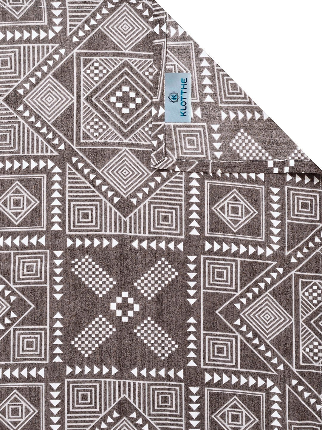 Brown Geometric Cotton Blend Double Bedsheet with 2 Pillow Covers