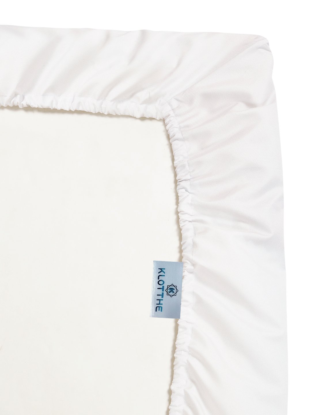 OffWhite Digital Graphic Printed Cotton Blend Fitted Double Bedsheet with 2 Pillow Covers