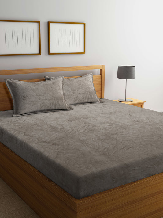 Klotthe Brown Solid Woolen Double Bed Sheet with 2 Pillow Covers