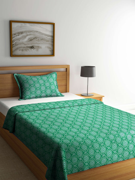 Klotthe Green Woven Design Pure Cotton Single Bed Cover with Pillow Covers
