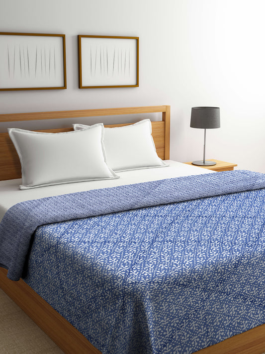 Klotthe Blue Abstract Printed 600 GSM Mild Winter Jaypuri Double Bed Quilt