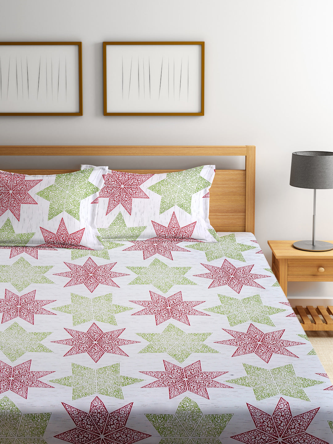 Klotthe Multicolor Geometric 300 TC Cotton Blend Fitted Double Bedsheet with 2 Pillow Covers