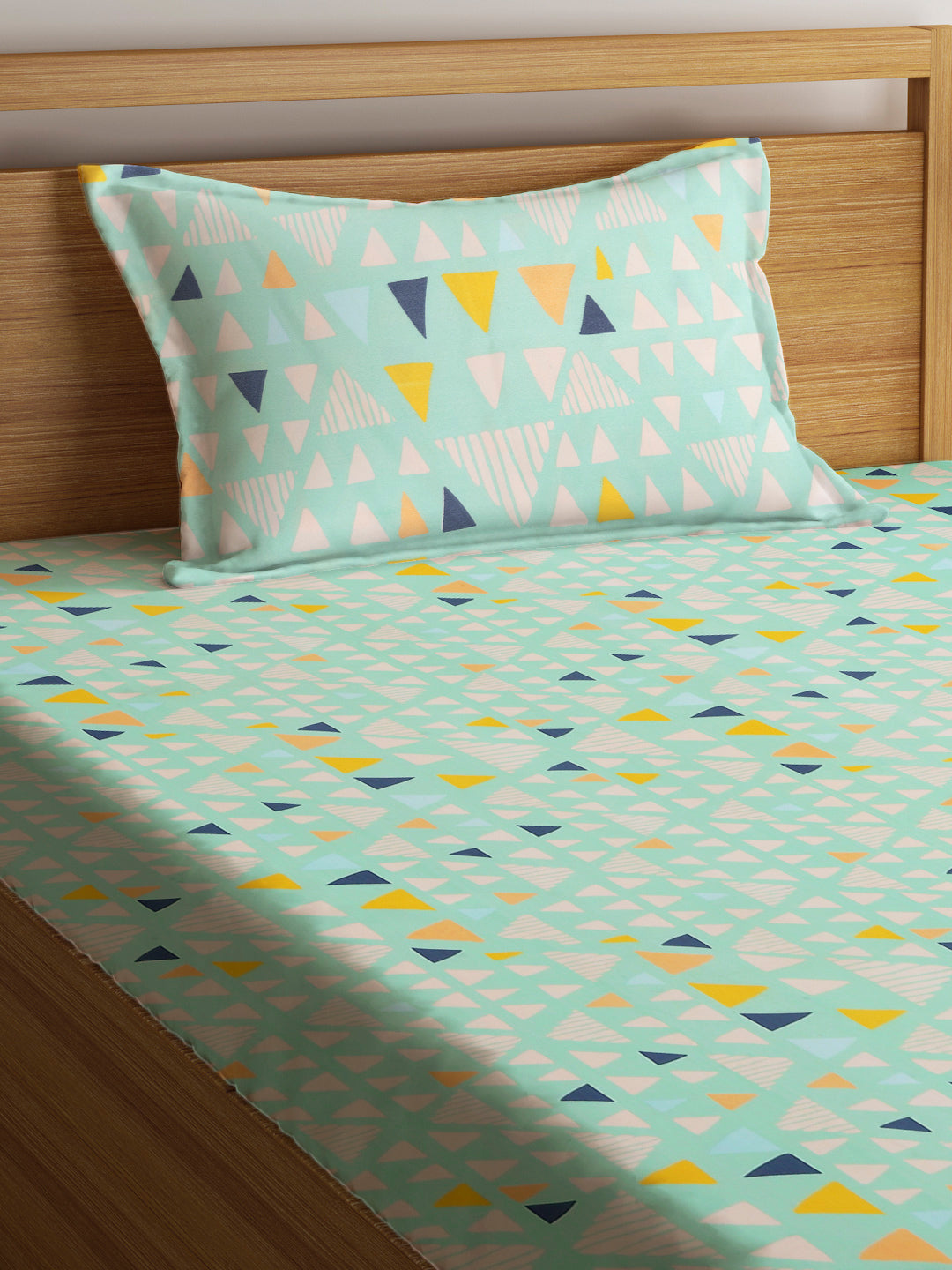 Klotthe Green 210 TC Geometric Cotton Blend Single Bed Sheet with Pillow Cover