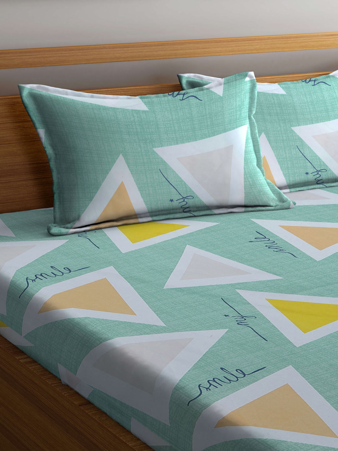 Klotthe Multi Geometric 300 TC Cotton Blend Fitted Double Bedsheet with 2 Pillow Covers in Book Fold Packing