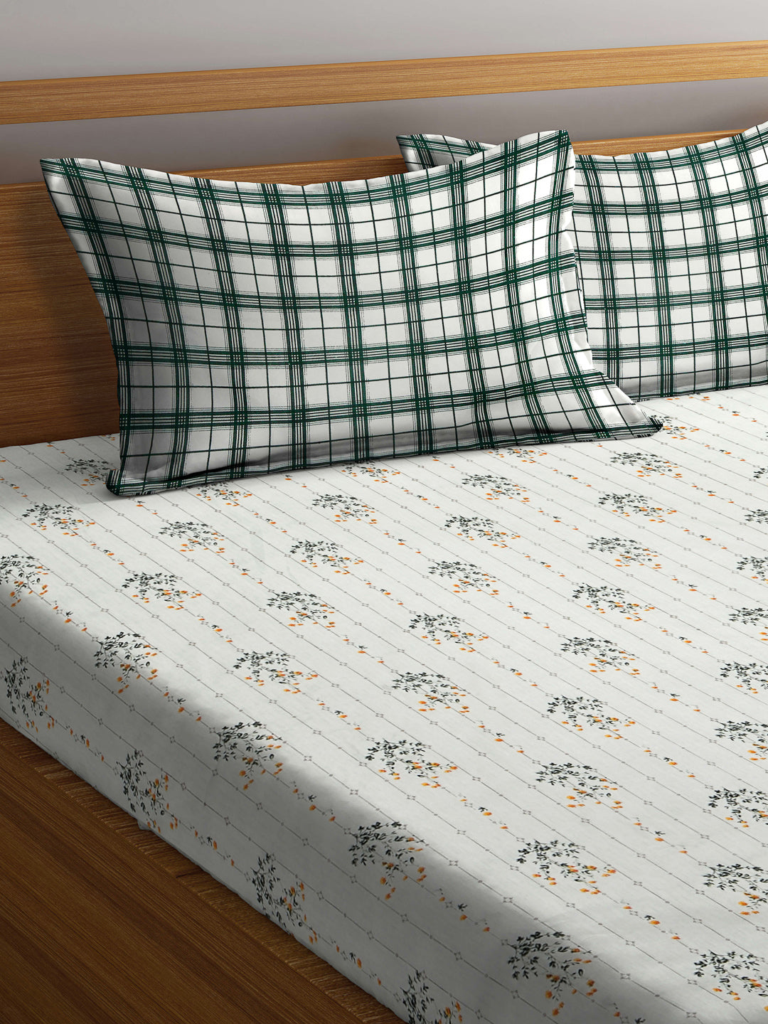 Klotthe Multi Floral 300 TC Cotton Blend Elasticated Super King Double Bedsheet with 2 Pillowcovers (270X270 cm)