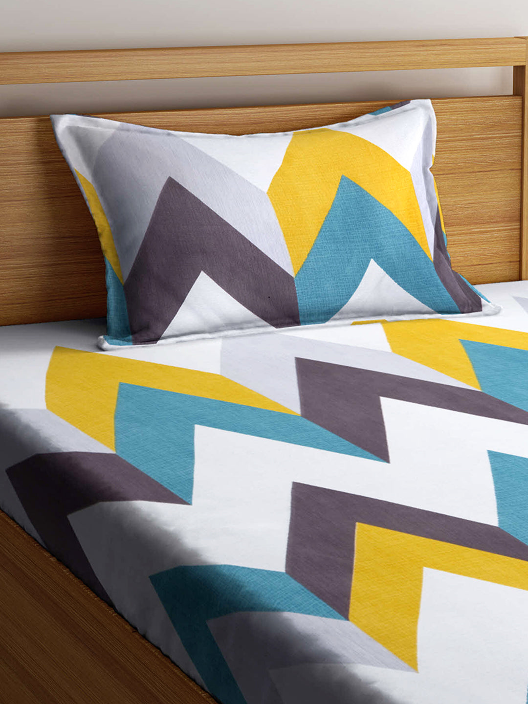 Klotthe Multi Graphic 210 TC PolyCotton Single Bedsheet with Pillow Cover