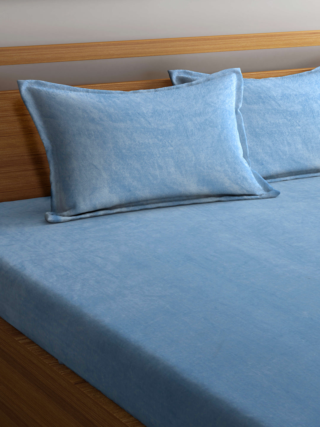 Klotthe Sky Blue Solid Woolen Fitted Double Bed Sheet with 2 Pillow Covers