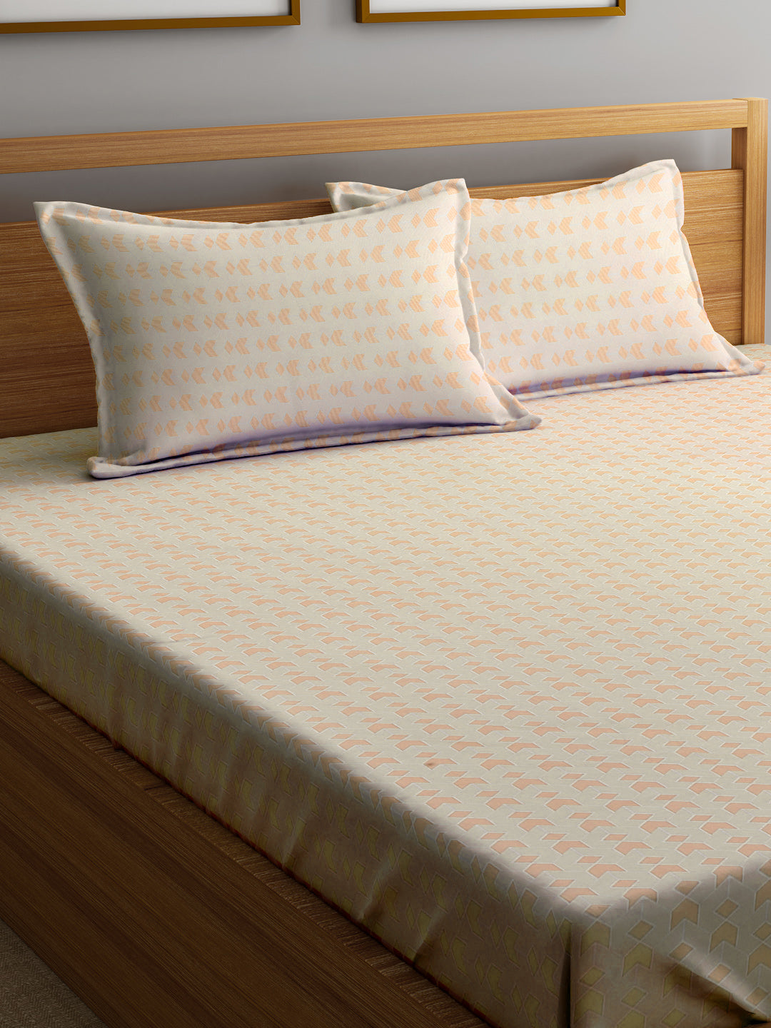 Klotthe Orange Geometric 300 TC Cotton Blend Fitted Double Bedsheet Set in Book Fold Packing