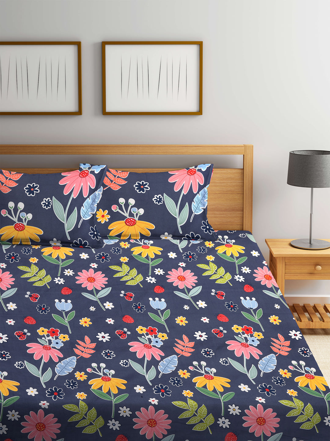 Klotthe Multicolor Floral Cotton Blend Double Bedsheet, 2 Pillow Covers & 2 Cushion Covers