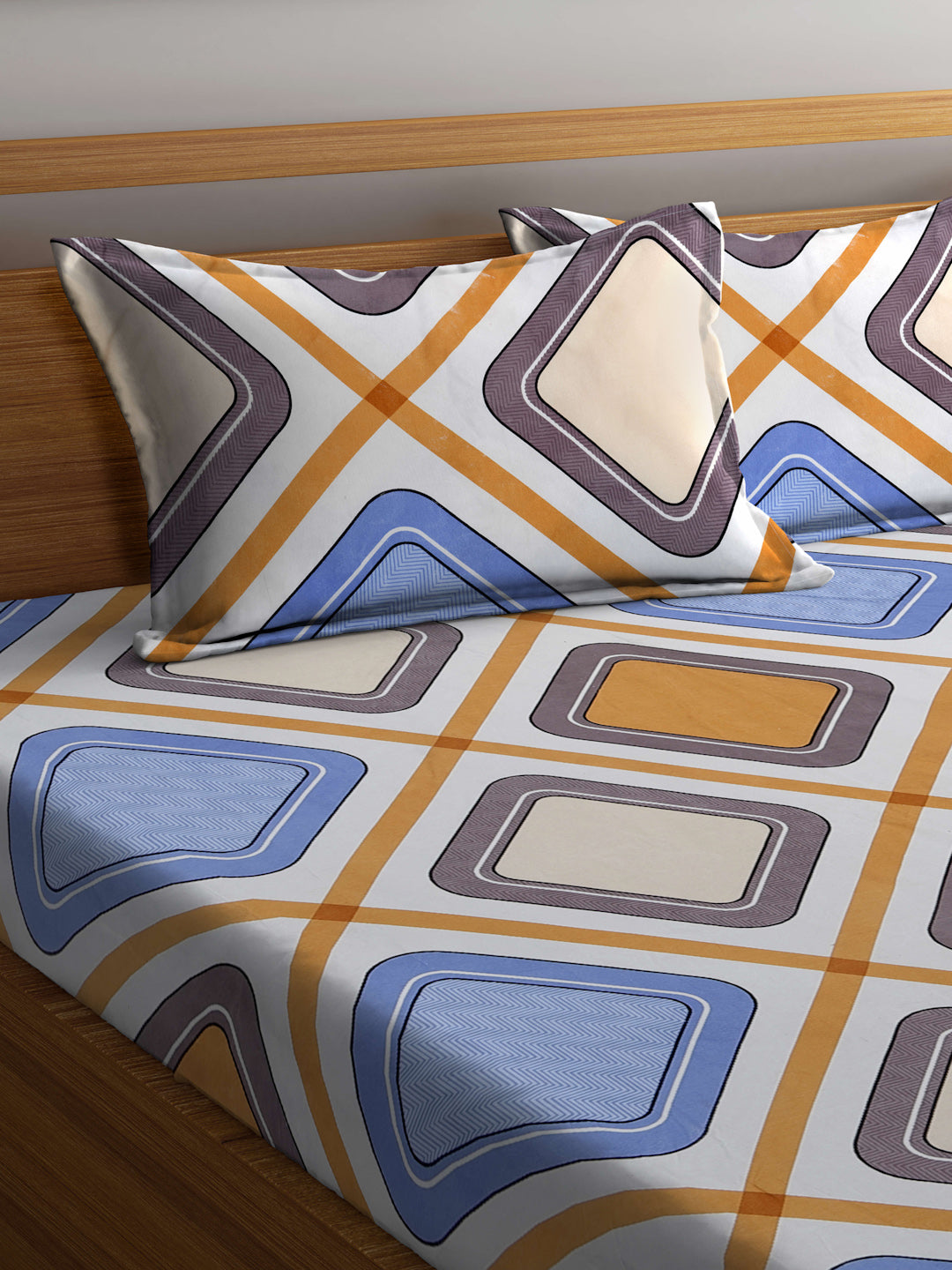 Klotthe Multi Geometric 300 TC Cotton Blend Elasticated Super King Double Bedsheet with 2 Pillow Covers (270X270 cm)