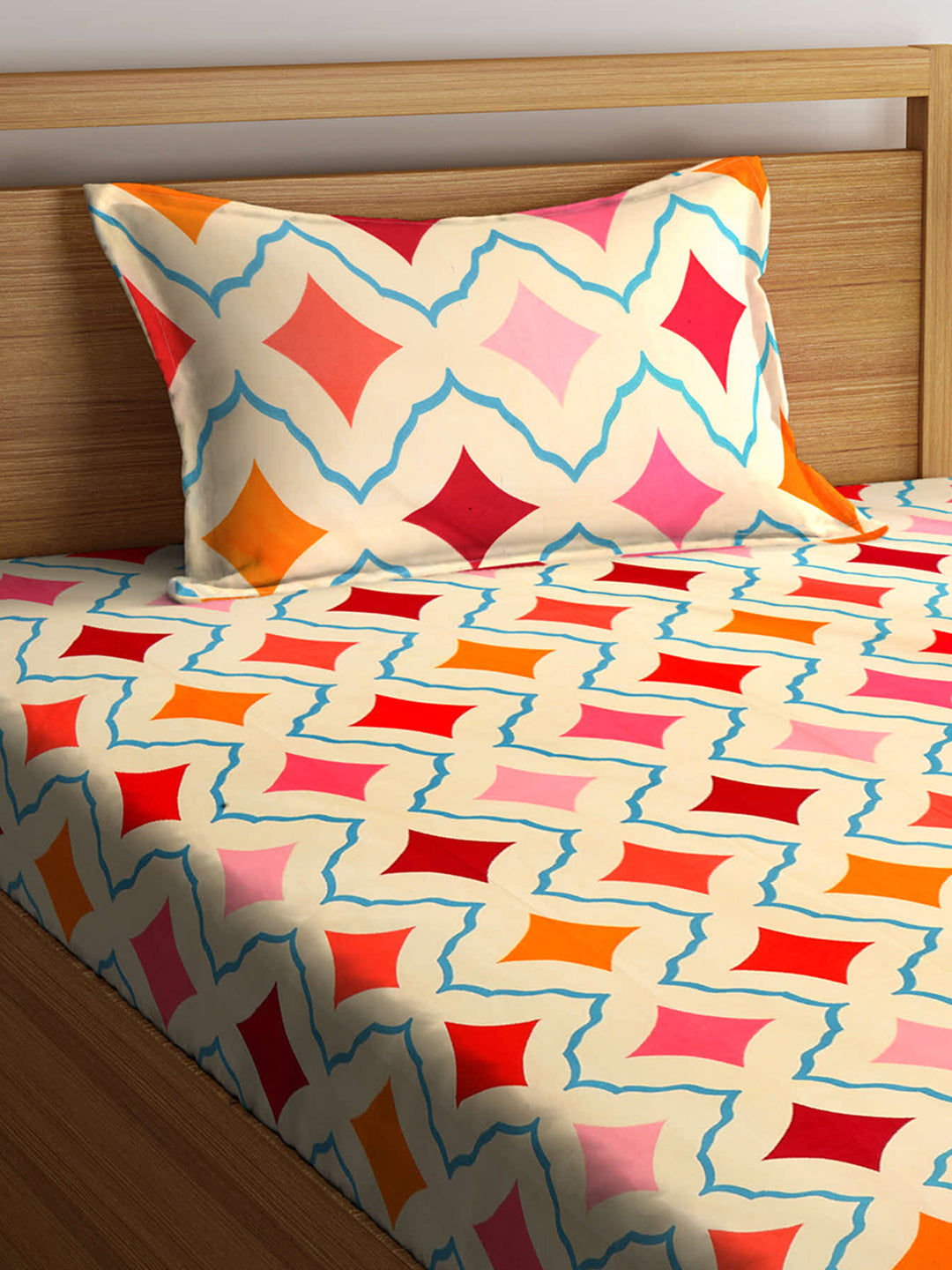 Klotthe Multi Geometric 210 TC PolyCotton Single Bedsheet with Pillow Cover