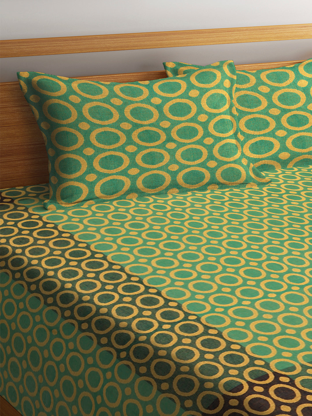 KLOTTHE Green Cotton Woven Design Double King Bed Cover With 2 Pillow Covers (250X225 cm)