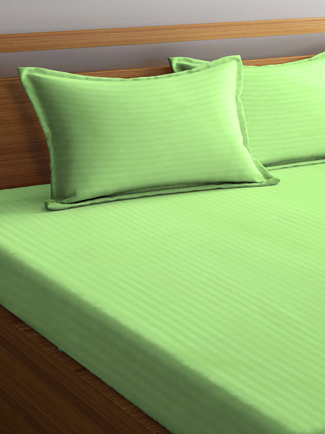 Klotthe Green Striped 300 TC Cotton Blend Elasticated Super King Double Bedsheet with 2 Pillow Covers (270X270 cm)