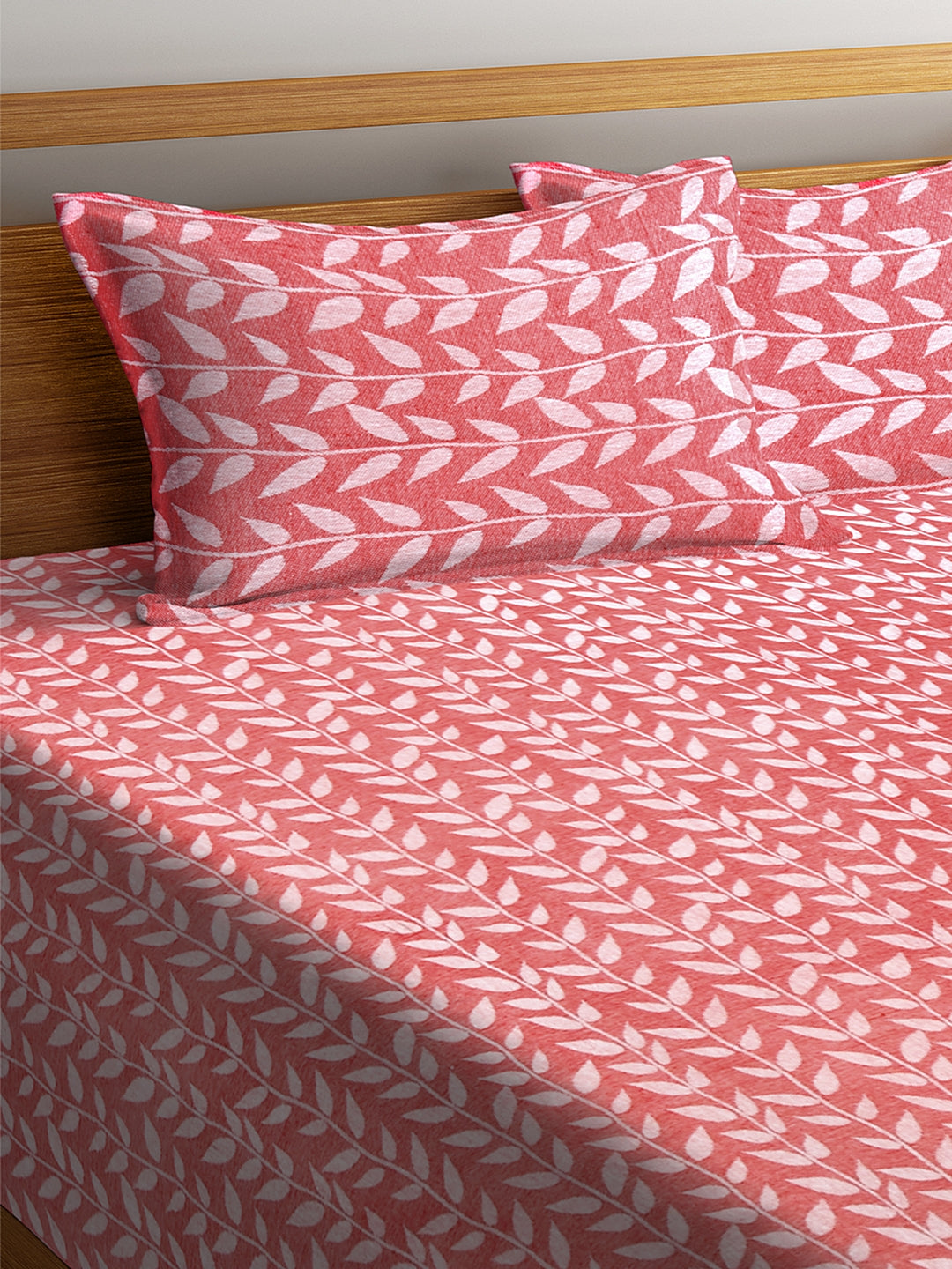 Klotthe Red Woven Design Double Bed Size Cover With 2 Pillow Covers