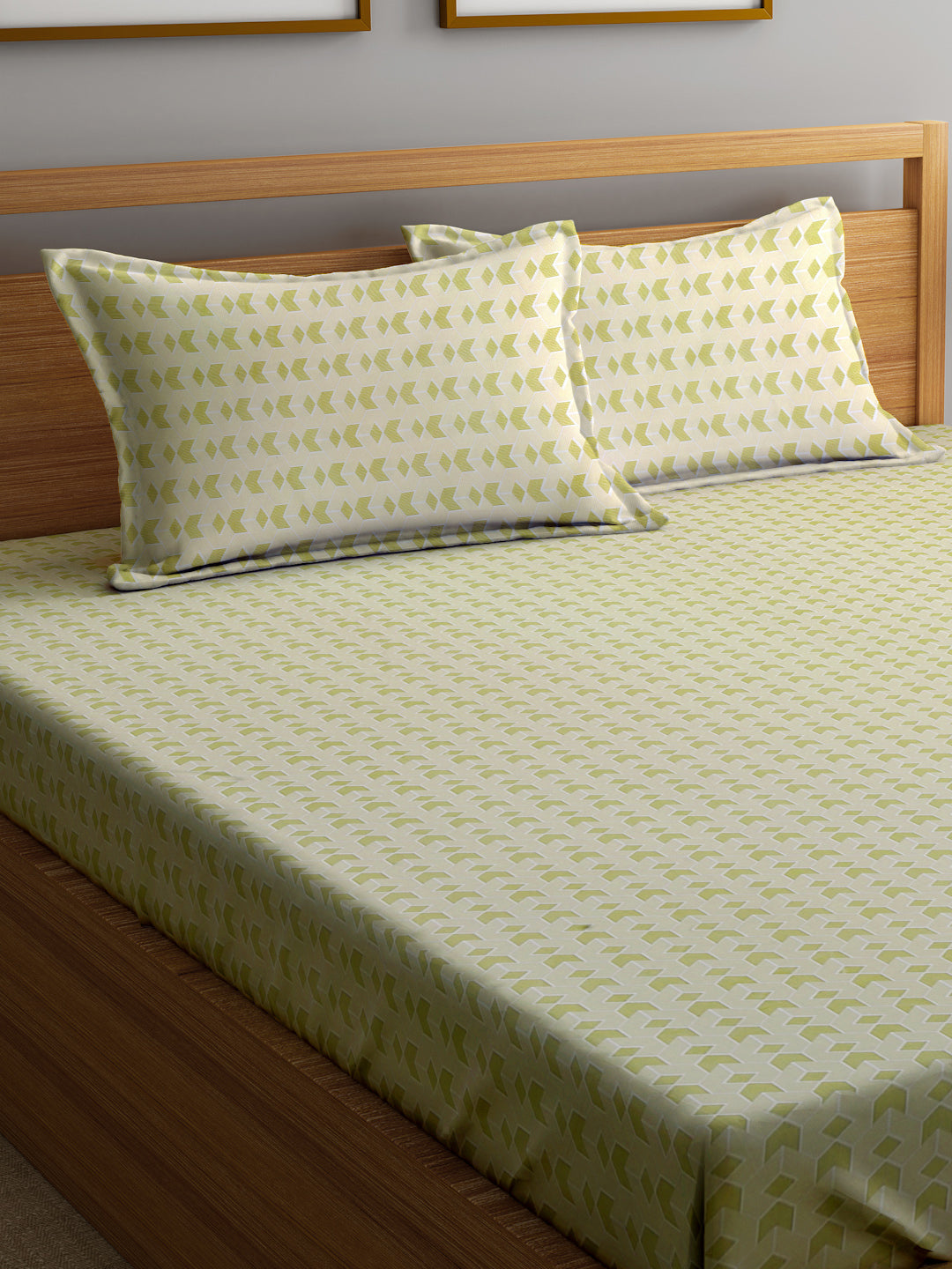 Klotthe OliveGreen Geometric 300 TC Cotton Blend Double Bedsheet with 2 Pillow Covers