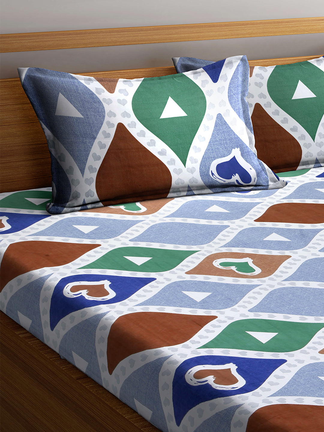 Klotthe Multicolour Abstract Cotton Blend Bedsheet with 2 Pillow covers