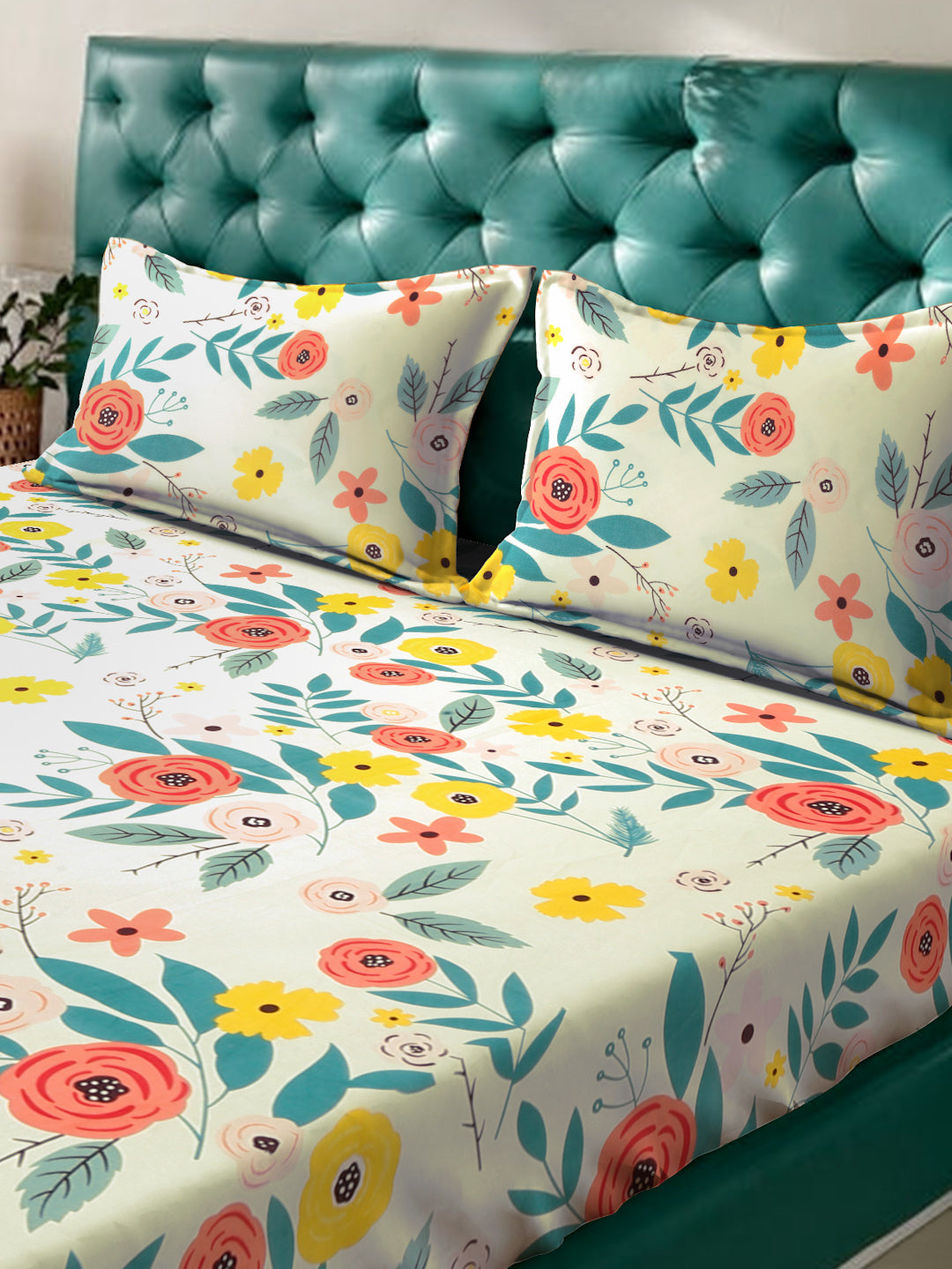 Klotthe Multicolor Floral Cotton Blend Double Bedsheet, 2 Pillow covers & 2 Cushion Covers