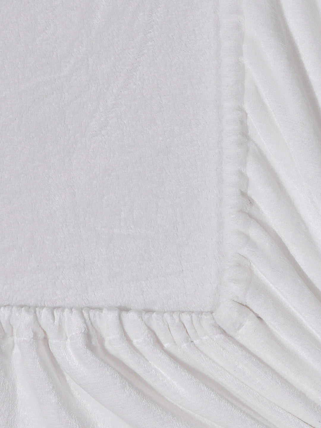 Klotthe White Solid Woolen Fitted Double Bed Sheet with 2 Pillow Covers